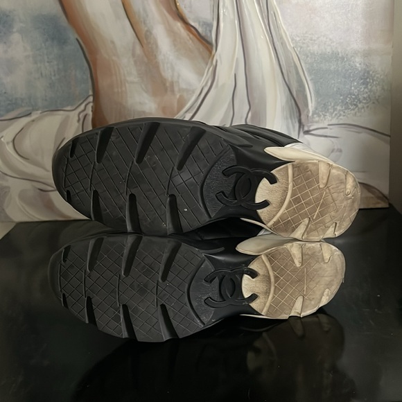 100% Authentic Chanel sneakers size 38.5 - Picture 6 of 10